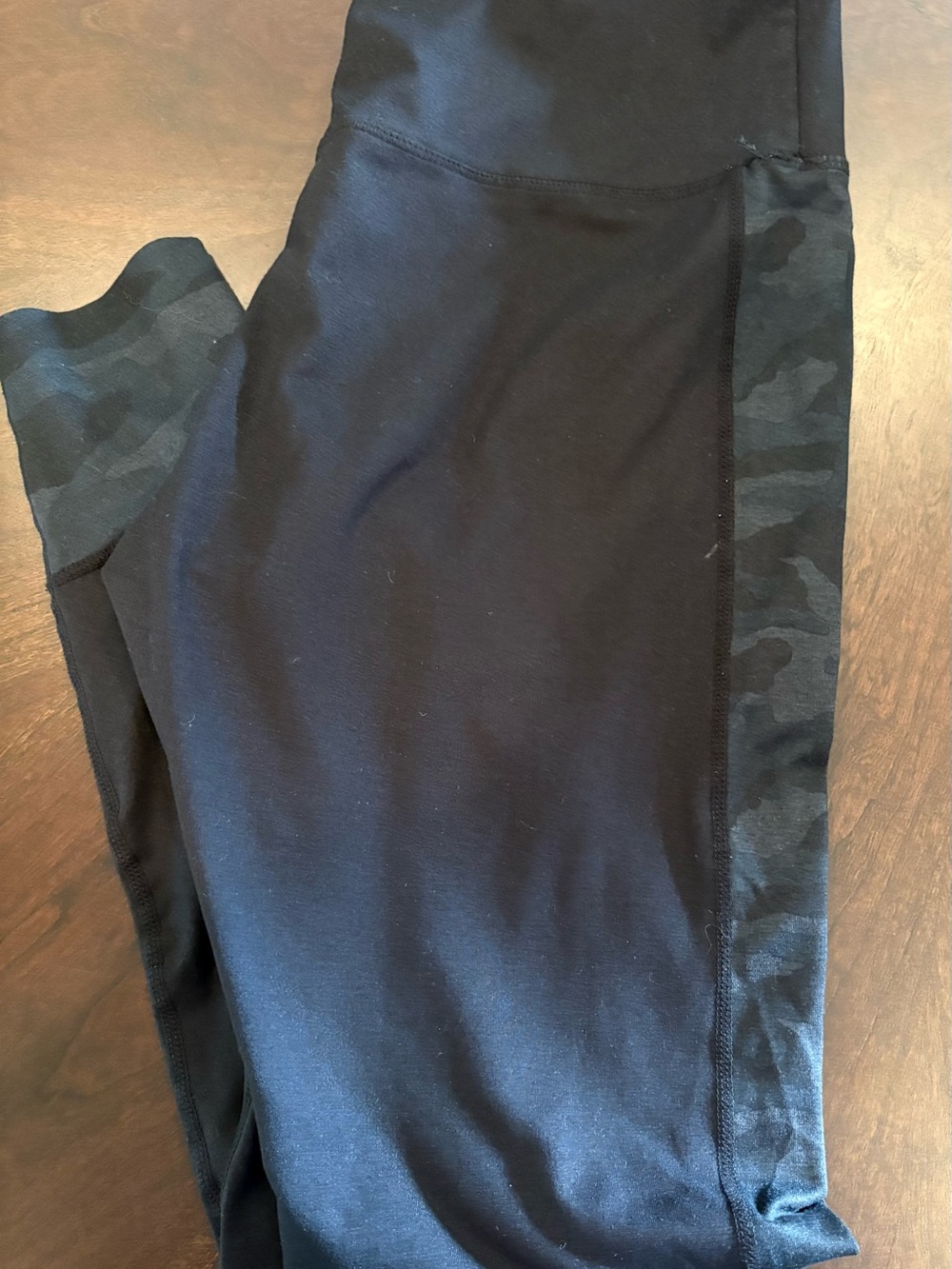 Vuori Black Leggings with Dark Camo Side Panels
